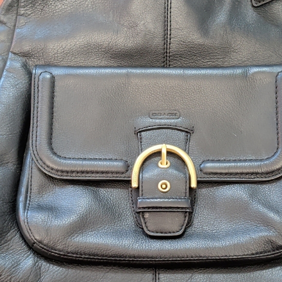 Elegant Coach Black Leather Shoulder Bag - Picture 3 of 8